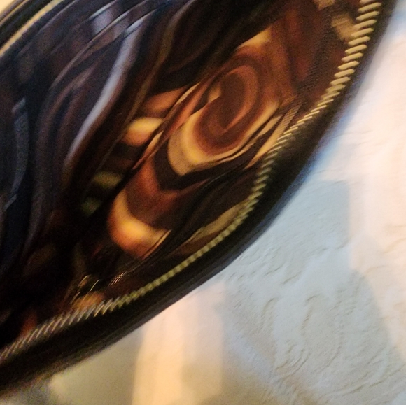 BRIGHTON BLACK LEATHER SHOULDER BAG, LIKE NEW - Picture 6 of 6